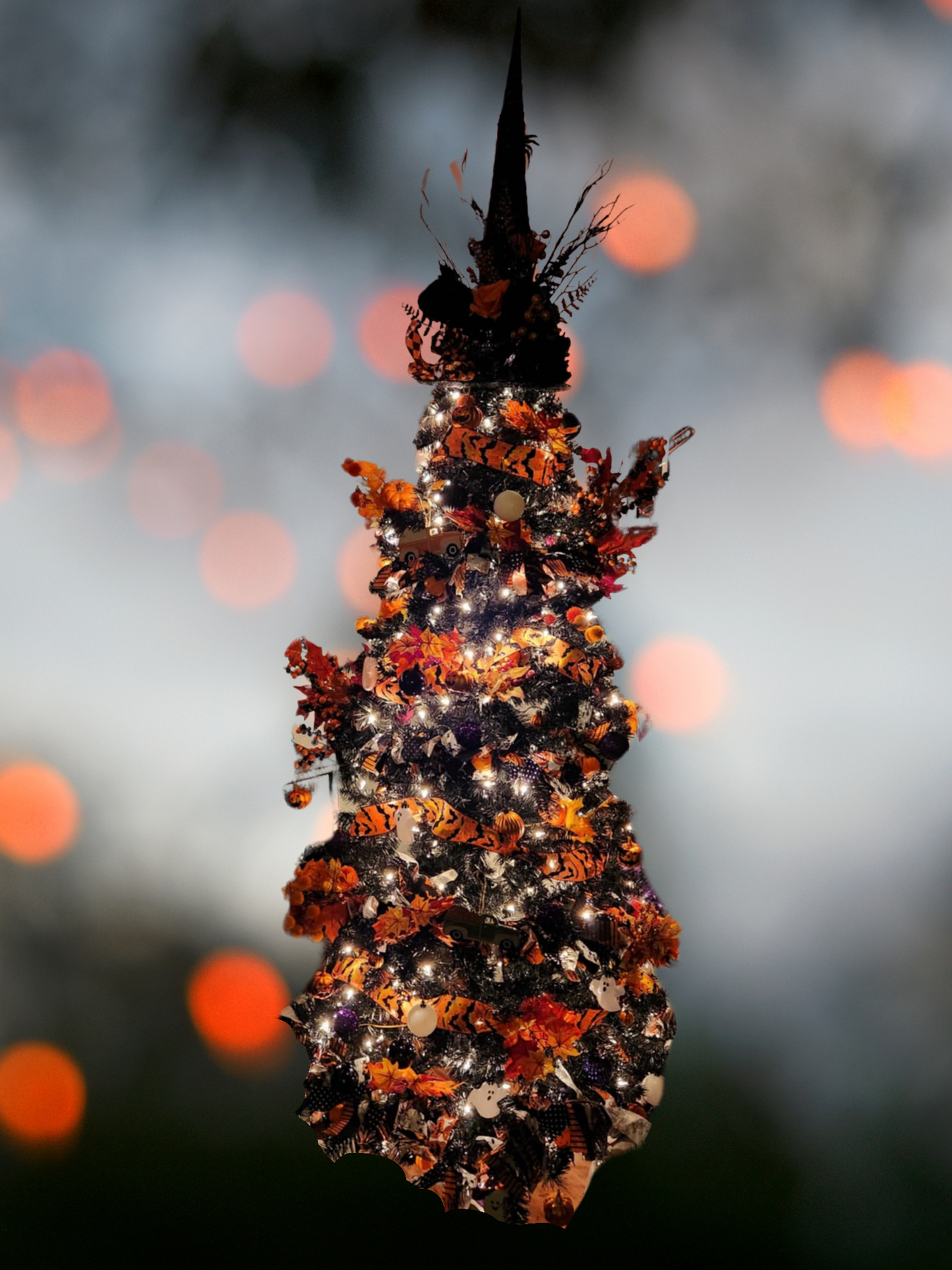Fall & Spooky Vibes - 7' Christmas Tree