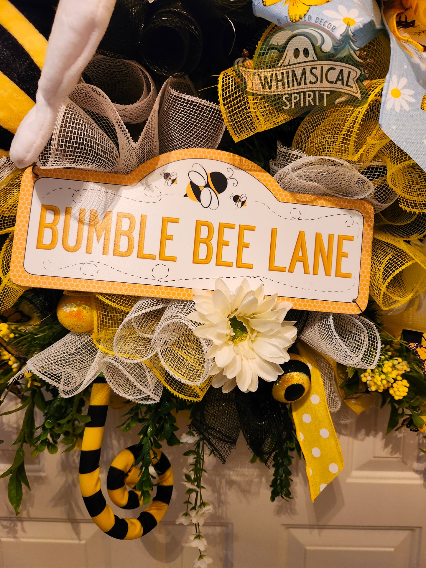 Honeywing Meadow Lane - Bumble-Bee & Butterfly Evergreen Wreath
