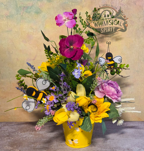 Buzzing Meadow Gathering - Spring Bumble Bee Wildflower Centerpiece