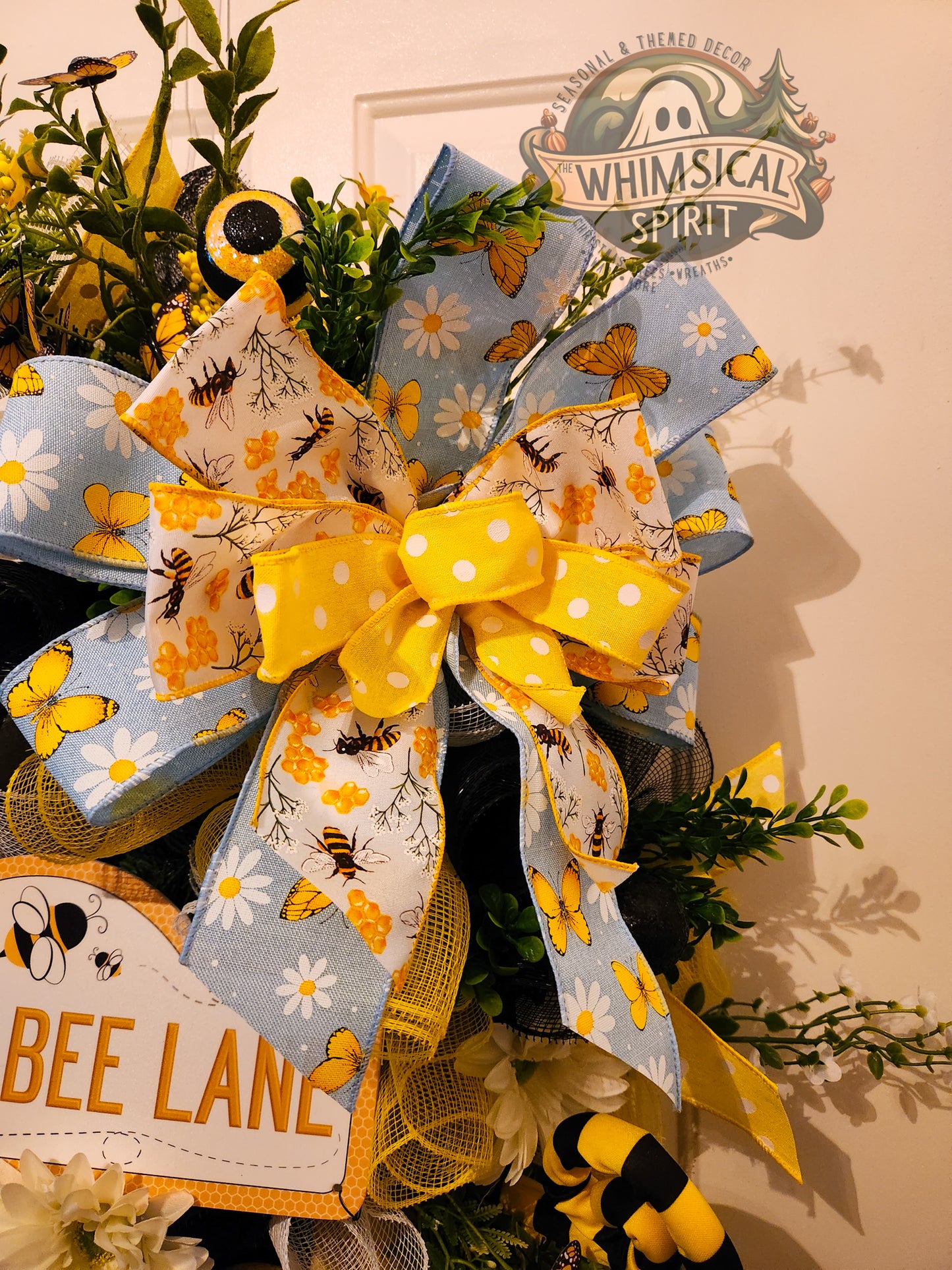Honeywing Meadow Lane - Bumble-Bee & Butterfly Evergreen Wreath