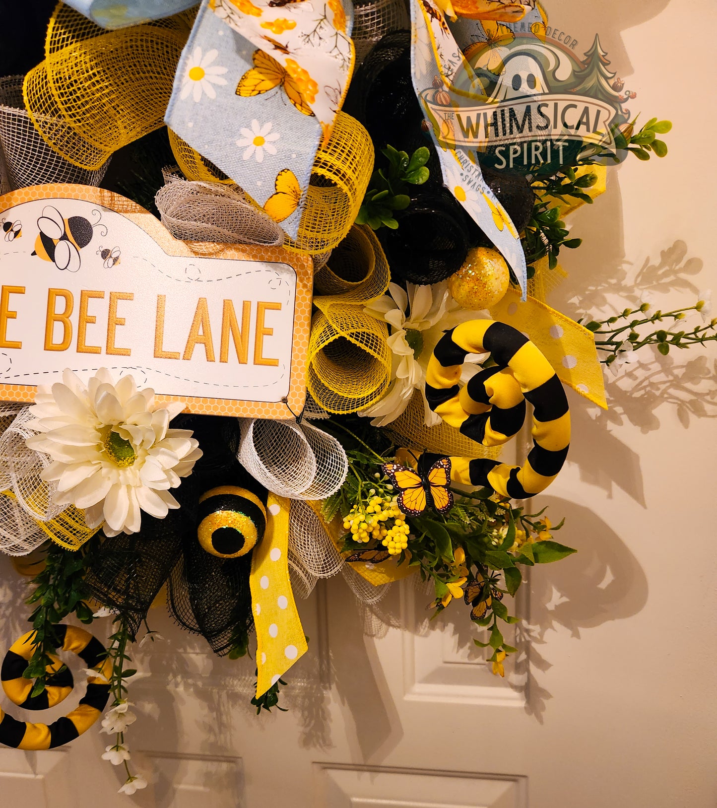Honeywing Meadow Lane - Bumble-Bee & Butterfly Evergreen Wreath