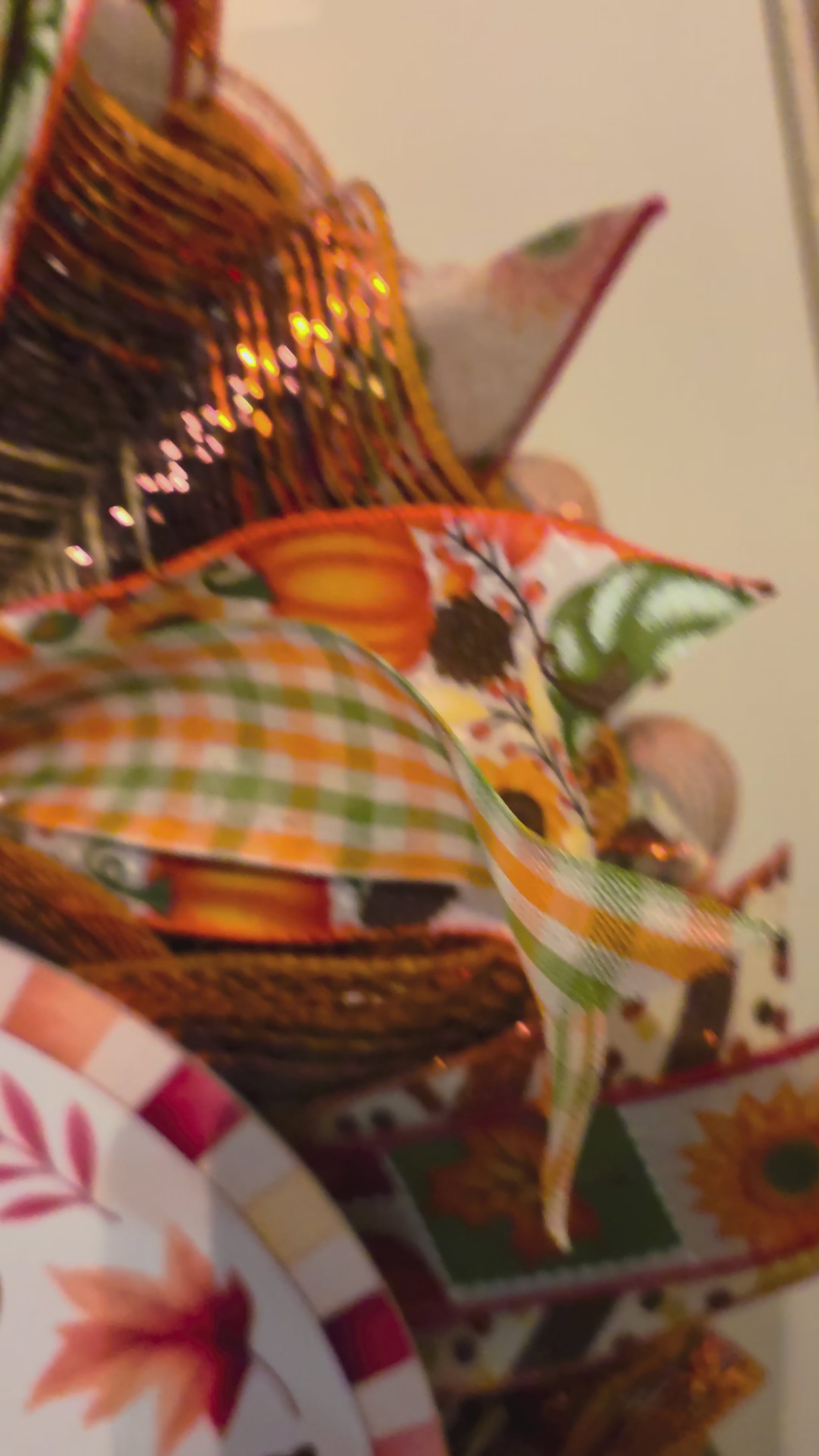 Video tour of the Gobble & Gratitude wreath showing its turkey sign, oversized bow, copper mesh, and fall ribbon details.
